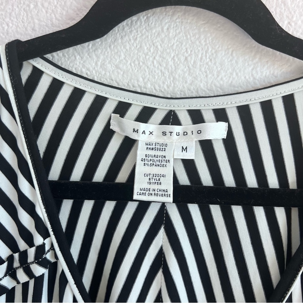 Max‎ Studio Women’s Striped V-Neck Dolman Sleeve Belted Dress - Picture 3 of 14